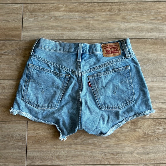 Levi’s 501 high rise shorts - Picture 2 of 4